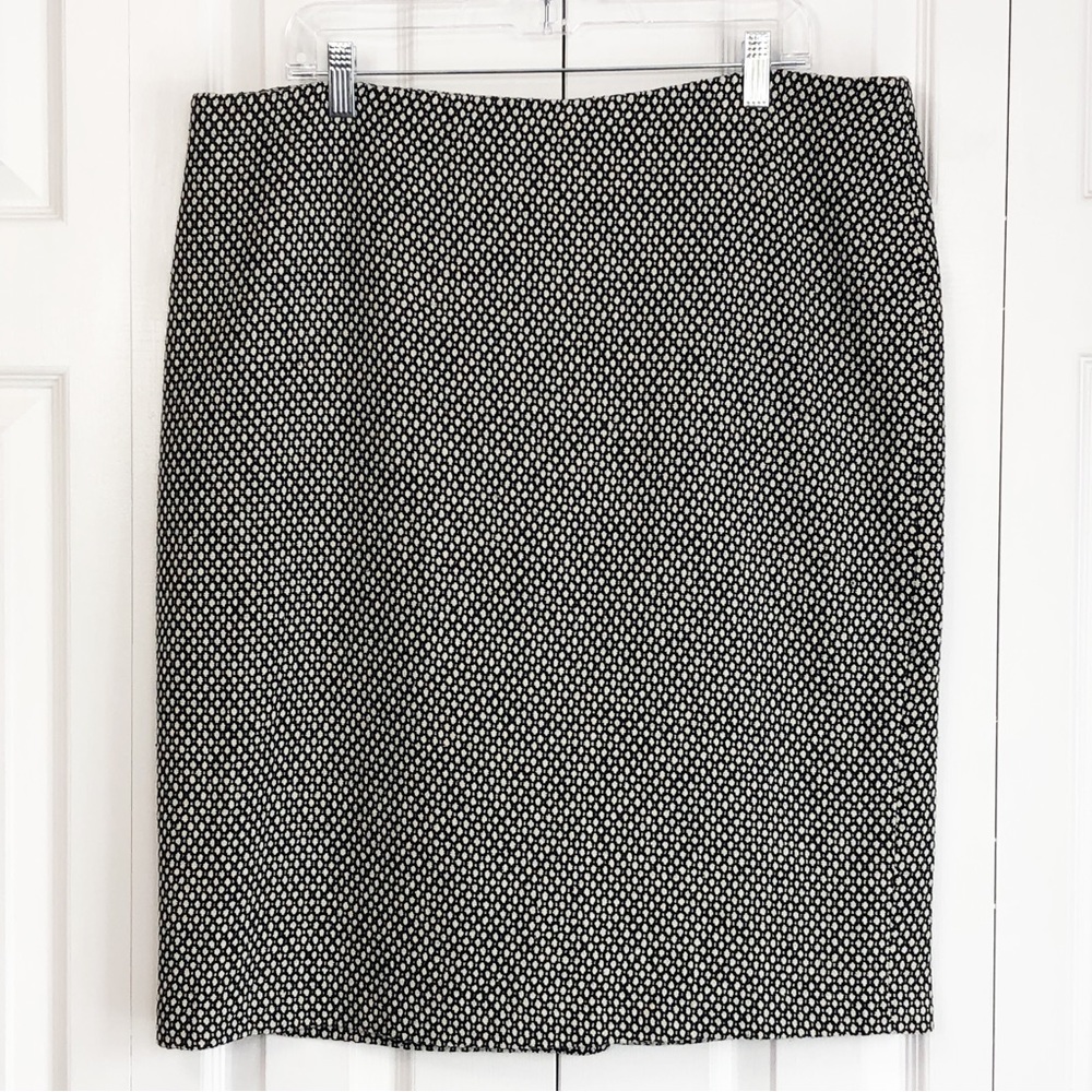 Lord & Taylor Black Ivory Tweed Dot Print Wool Blend Midi Pencil Skirt 16 - Picture 1 of 15